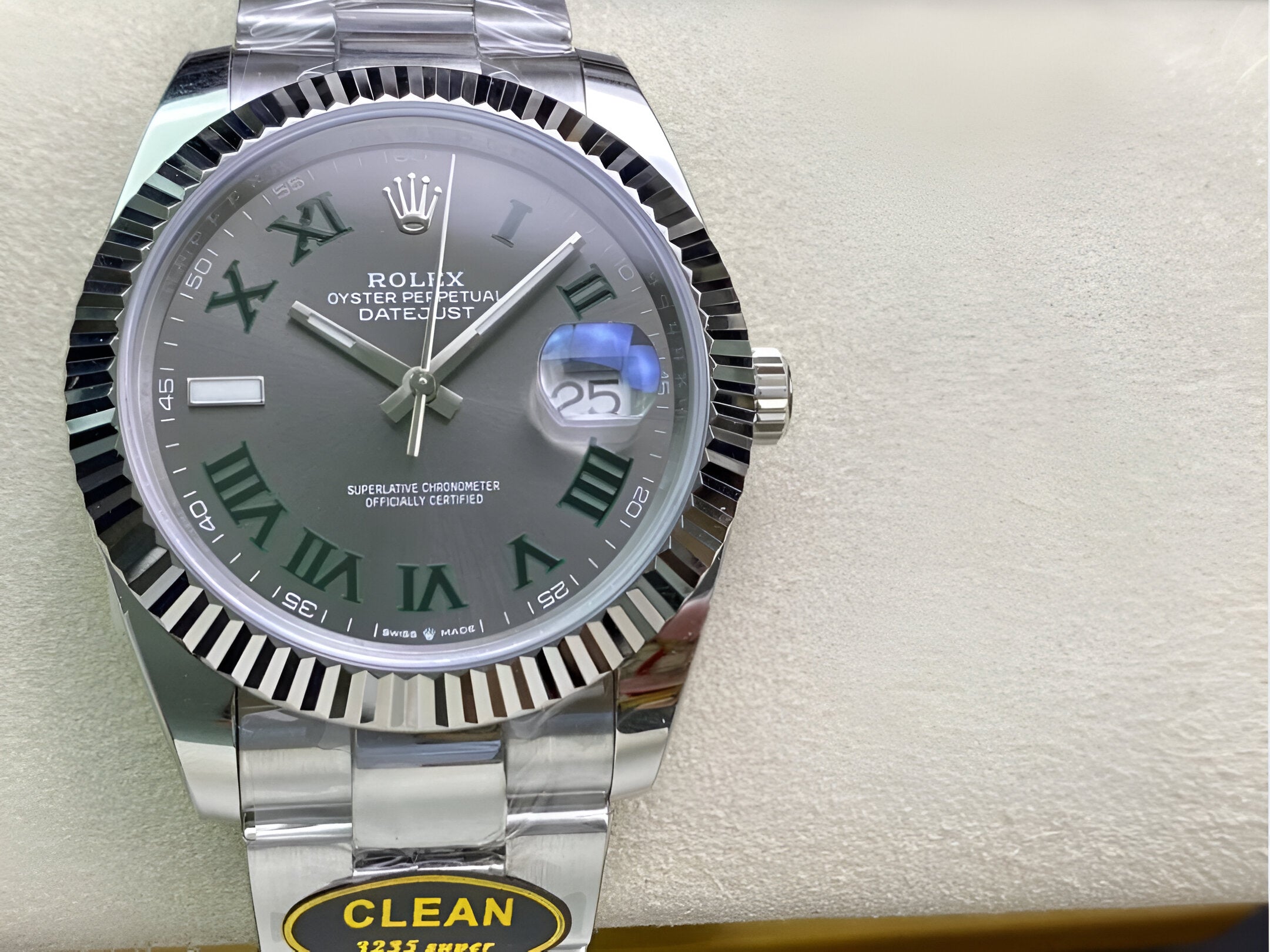 Rolex Oyster Perpetual Datejust - Steel Roman Classic