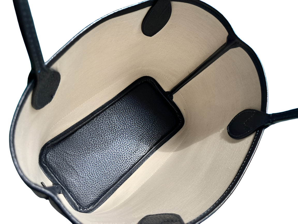 GUCCI Ophidia GG Supreme Small Tote Bag