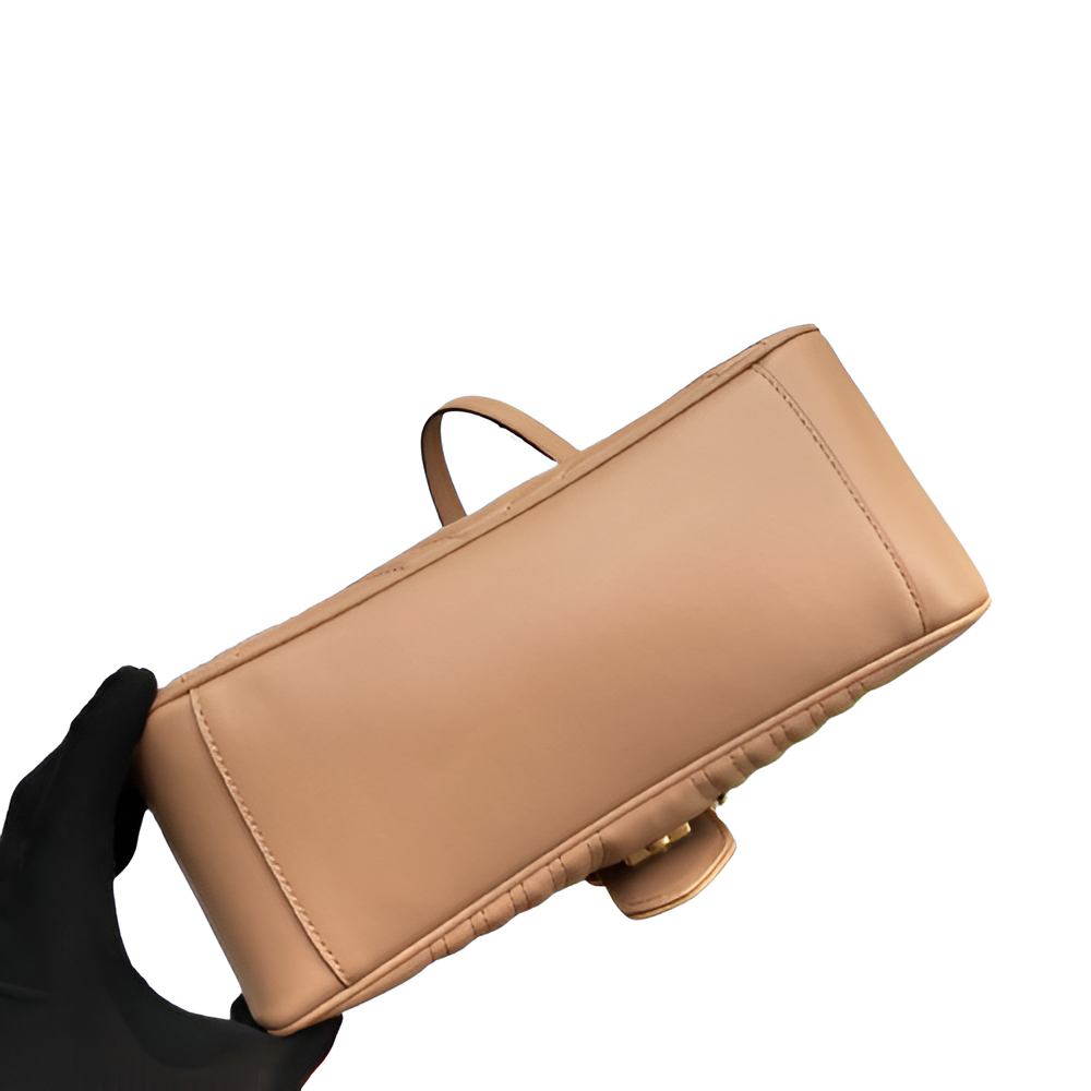 GUCCI GG Marmont Quilted Leather Bag