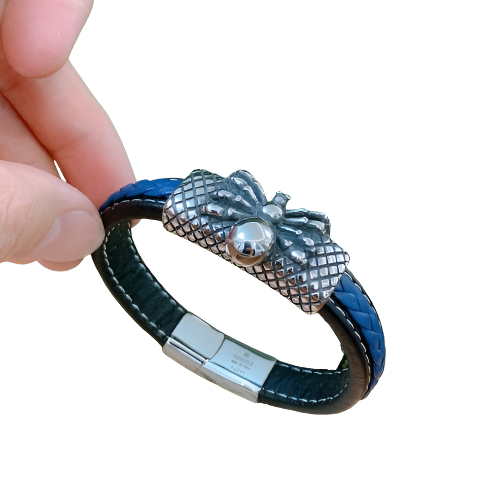 GUCCI Bee Motif Leather Bracelet