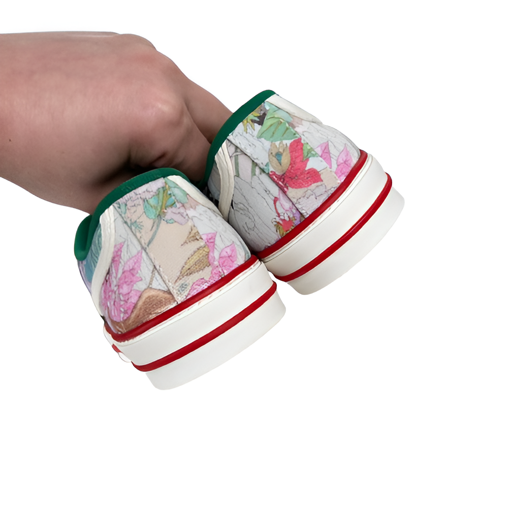 GUCCI Men's Tiger-Print Sneakers