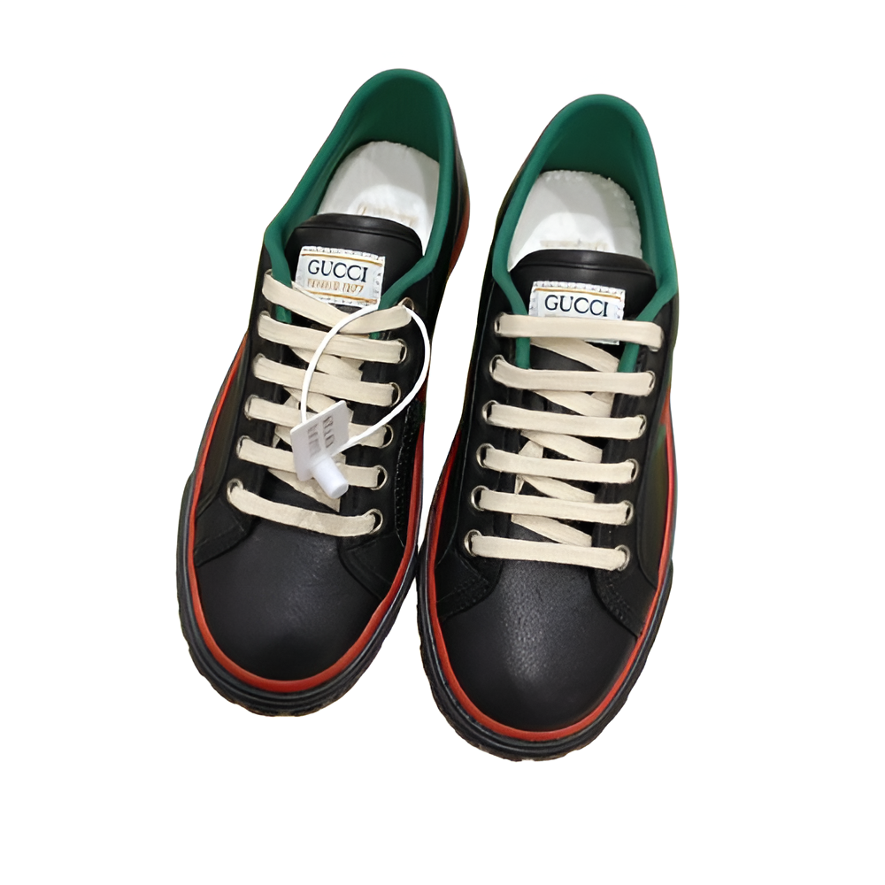 Gucci Men's Black GG Low-Top Sneakers