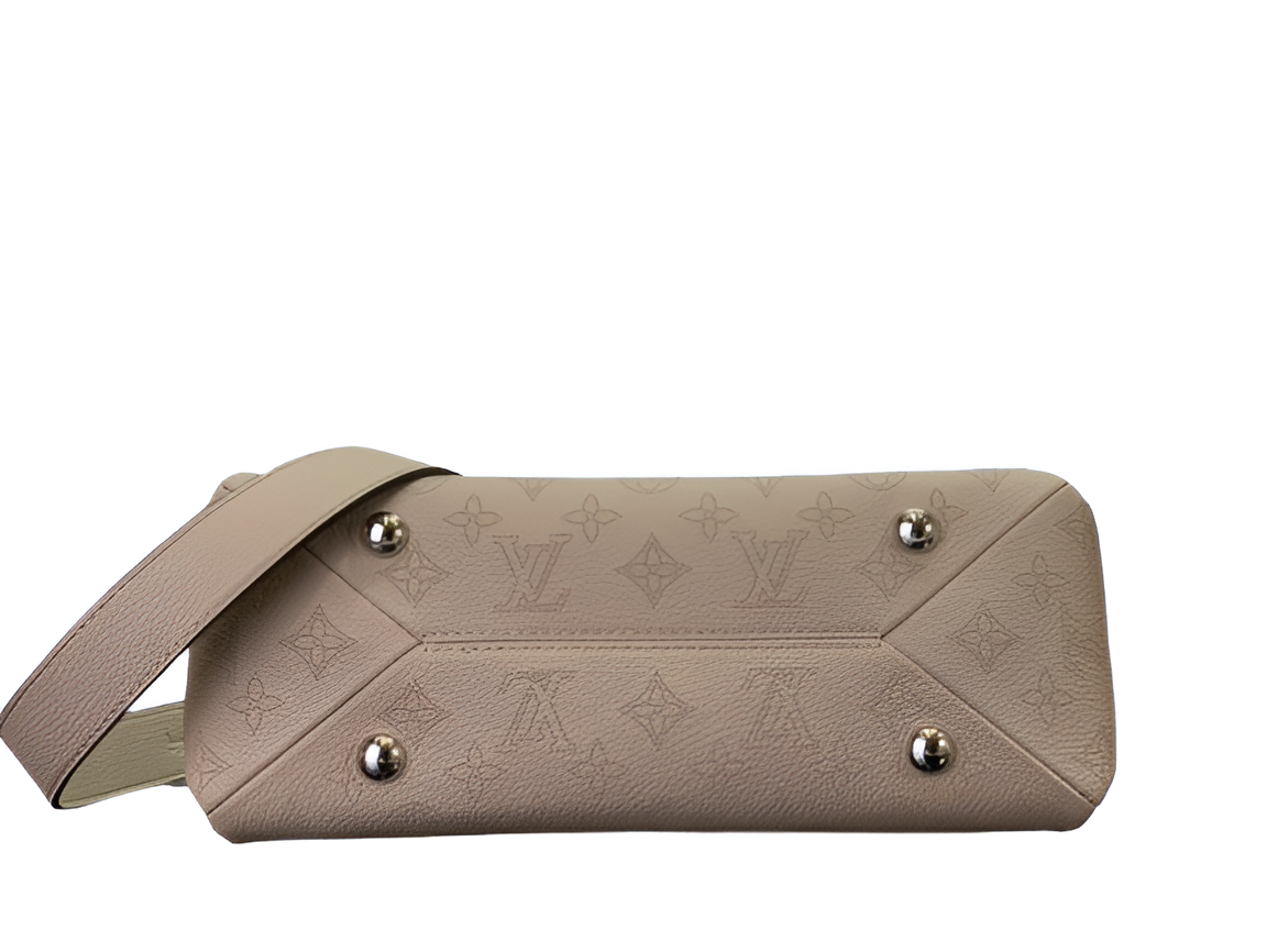 Louis Vuitton Hand It All PM