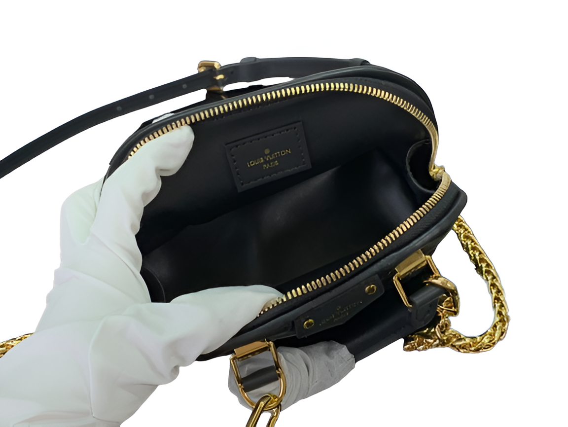 Louis Vuitton-inspired black quilted handbag