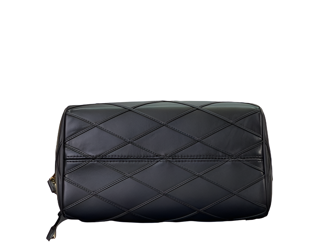 Louis Vuitton-inspired black quilted handbag