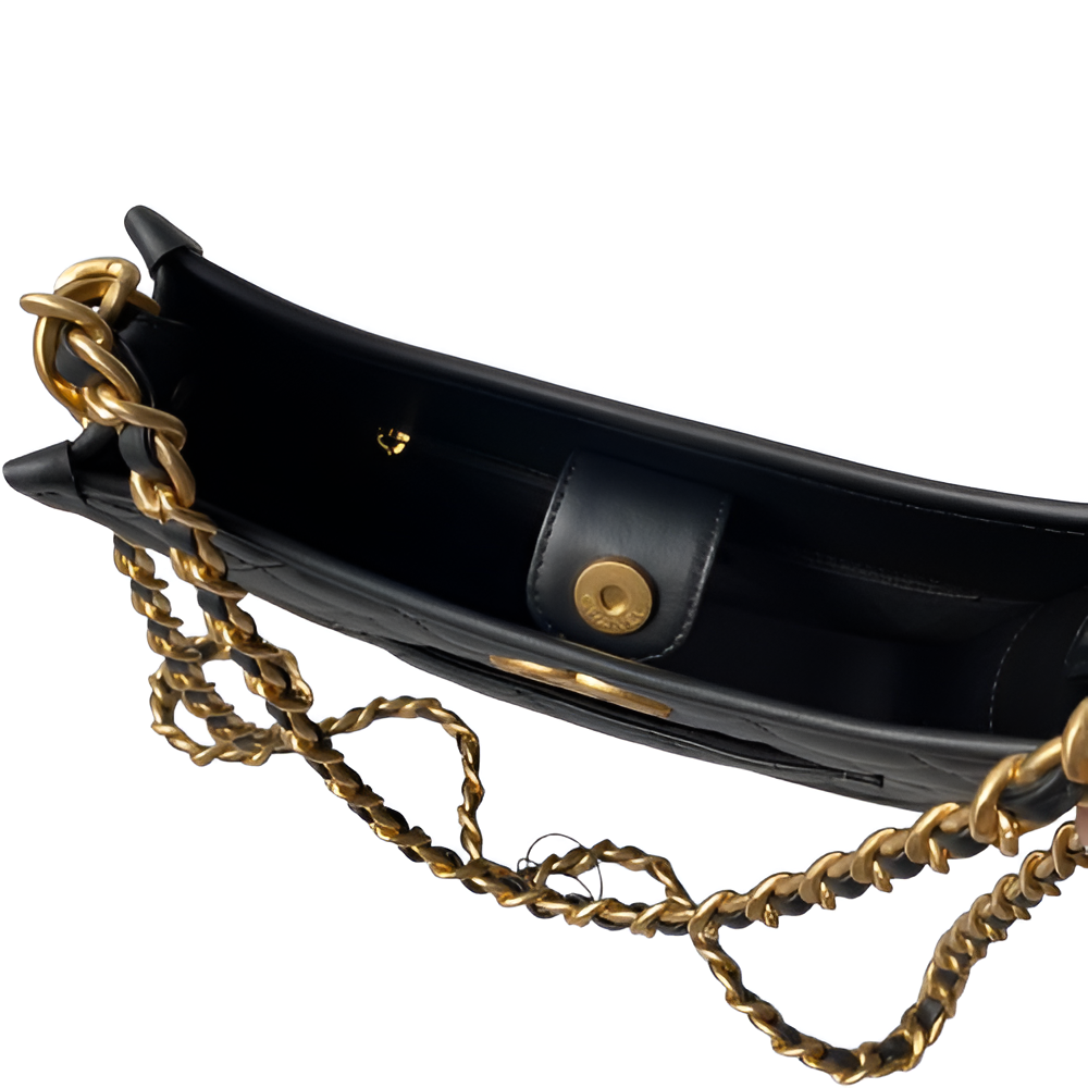 CHANEL Quilted Black Chain Shoulder Bag