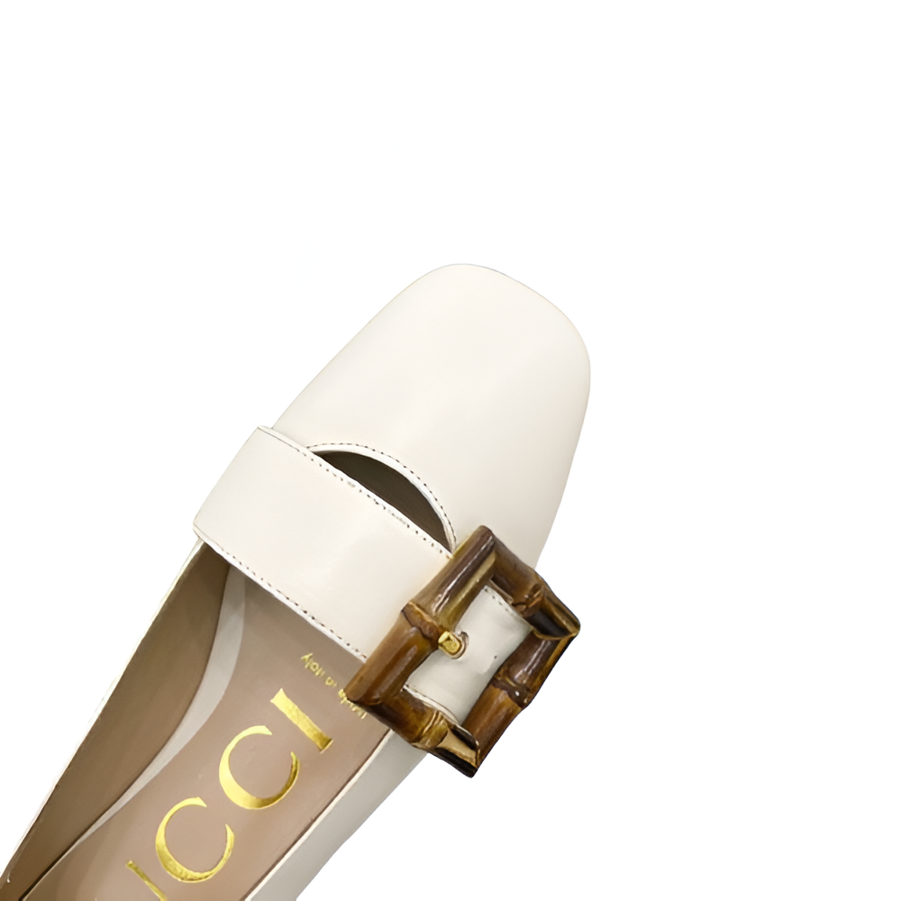 Gucci  Women's Ivory Leather Pumps with Bamboo Buckle