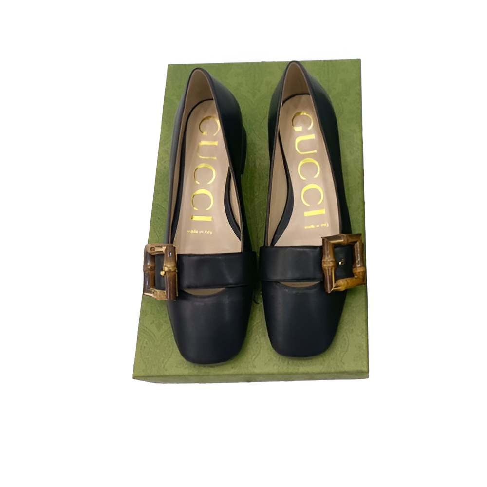 Gucci  Women's Black Leather Pumps with Bamboo Buckle