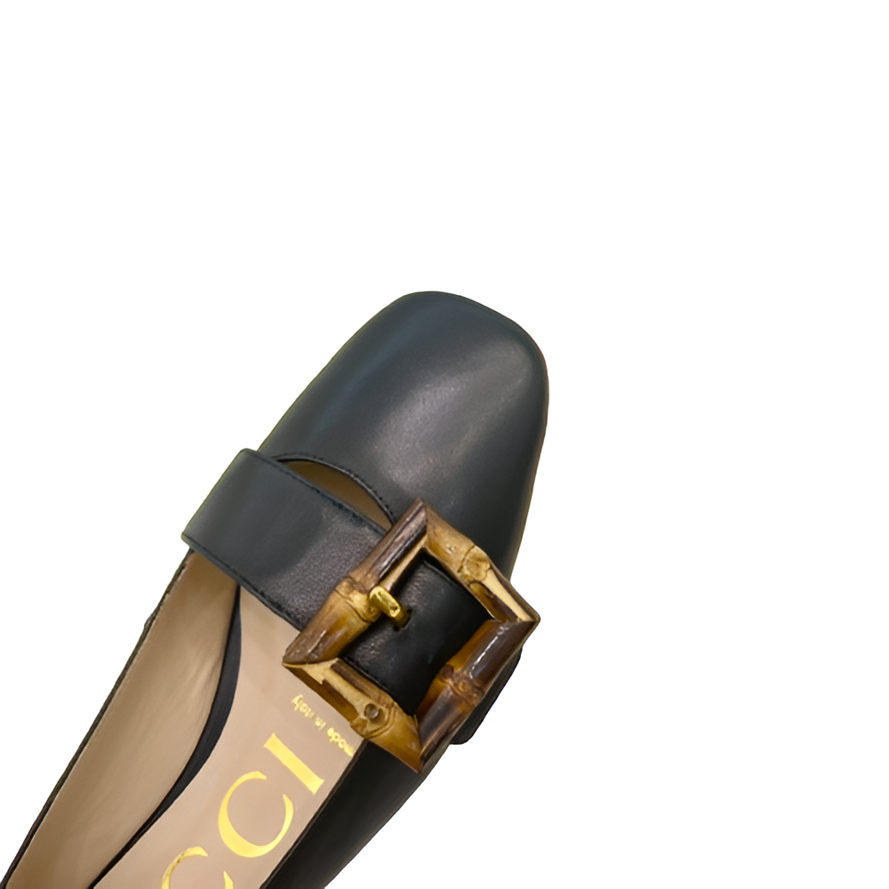 Gucci  Women's Black Leather Pumps with Bamboo Buckle