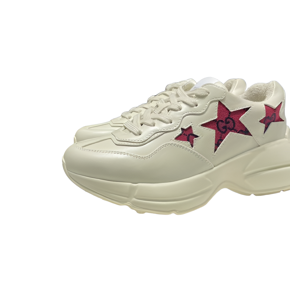 Gucci  Beige Leather Sneakers with Red Stars