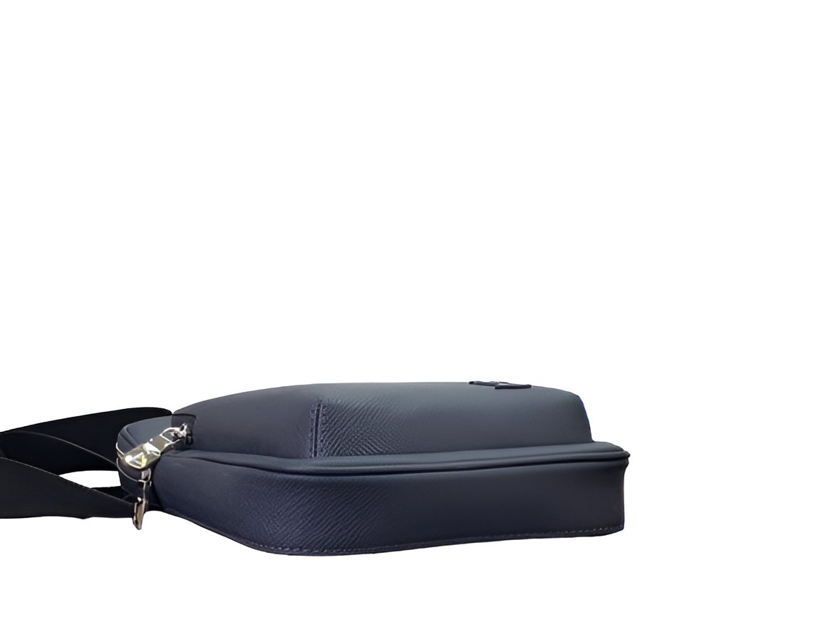 Louis Vuitton Avenue Slingbag NM