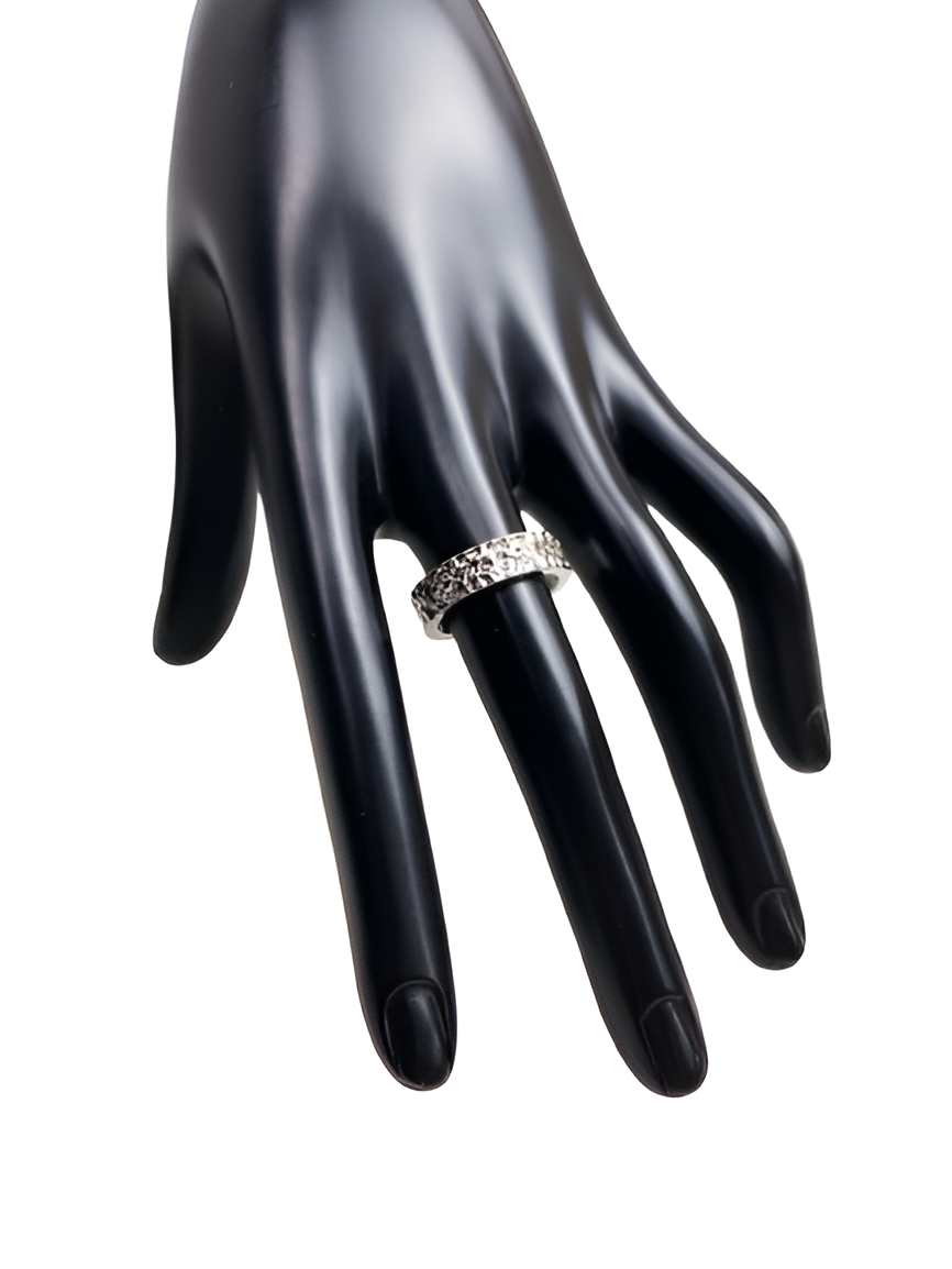 Gucci Floral Engraved Ring