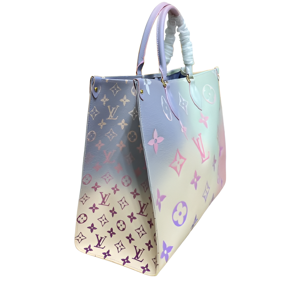 Louis Vuitton OnTheGo GM tote bag in a stunning gradient Monogram pattern
