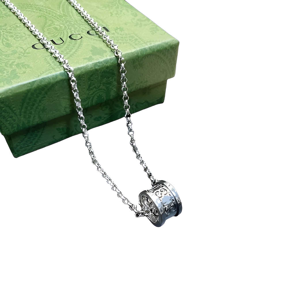 Gucci Silver Pendant Necklace