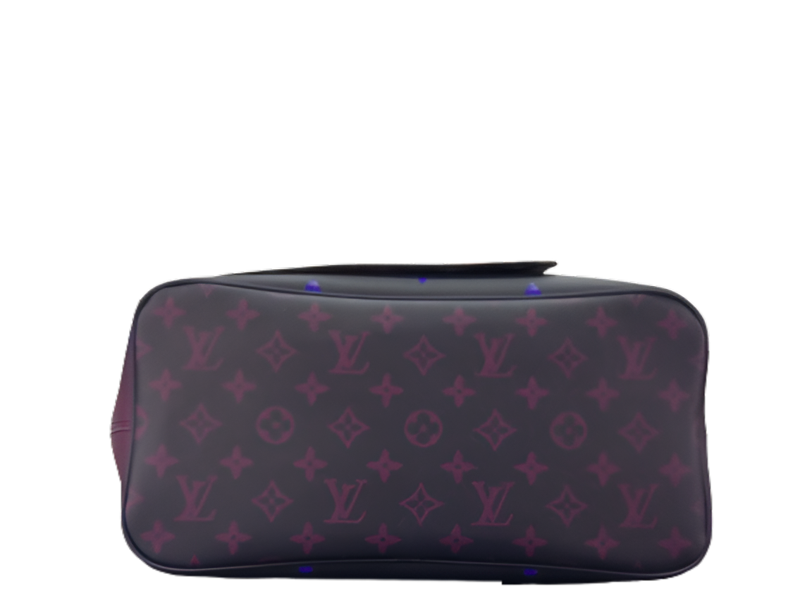 Louis Vuitton Neverfull MM tote bag in a stunning gradient Monogram pattern