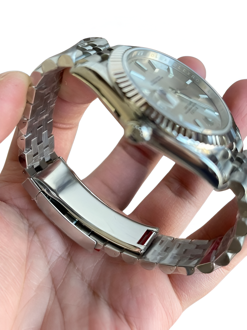 Rolex Oyster Perpetual Datejust – Silver Dial