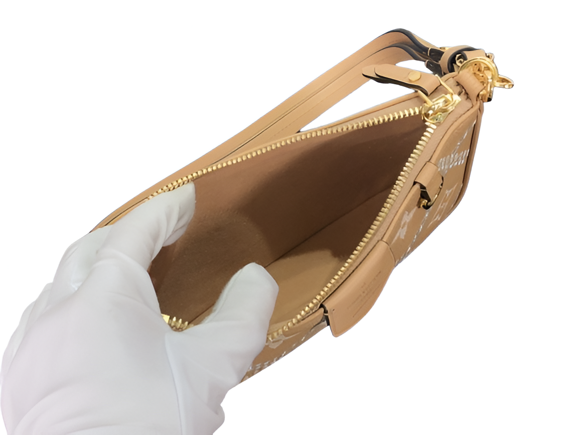 Louis Vuitton beige monogram bag