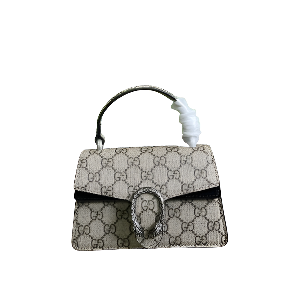 GUCCI Mini Dionysus bag features the classic GG Supreme canvas