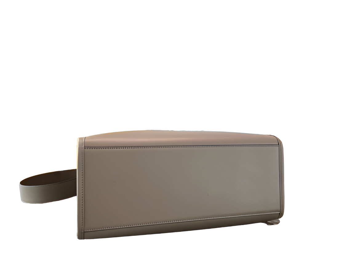 Fendi Brown Leather Handbag with Contrast Stitching