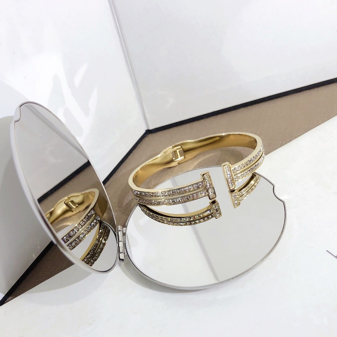 Tiffany Women Luxury Bangle